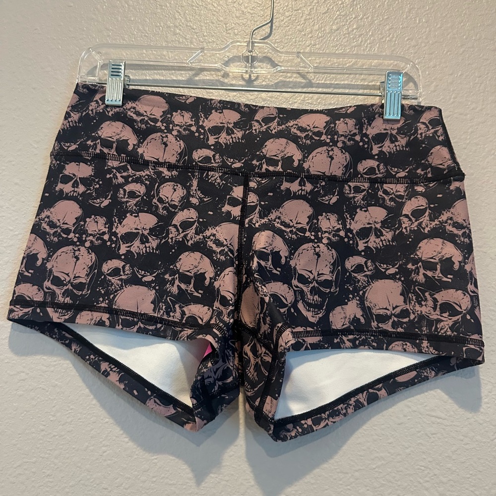 Peachy fit Skulls Shorts by Peachy Athletics